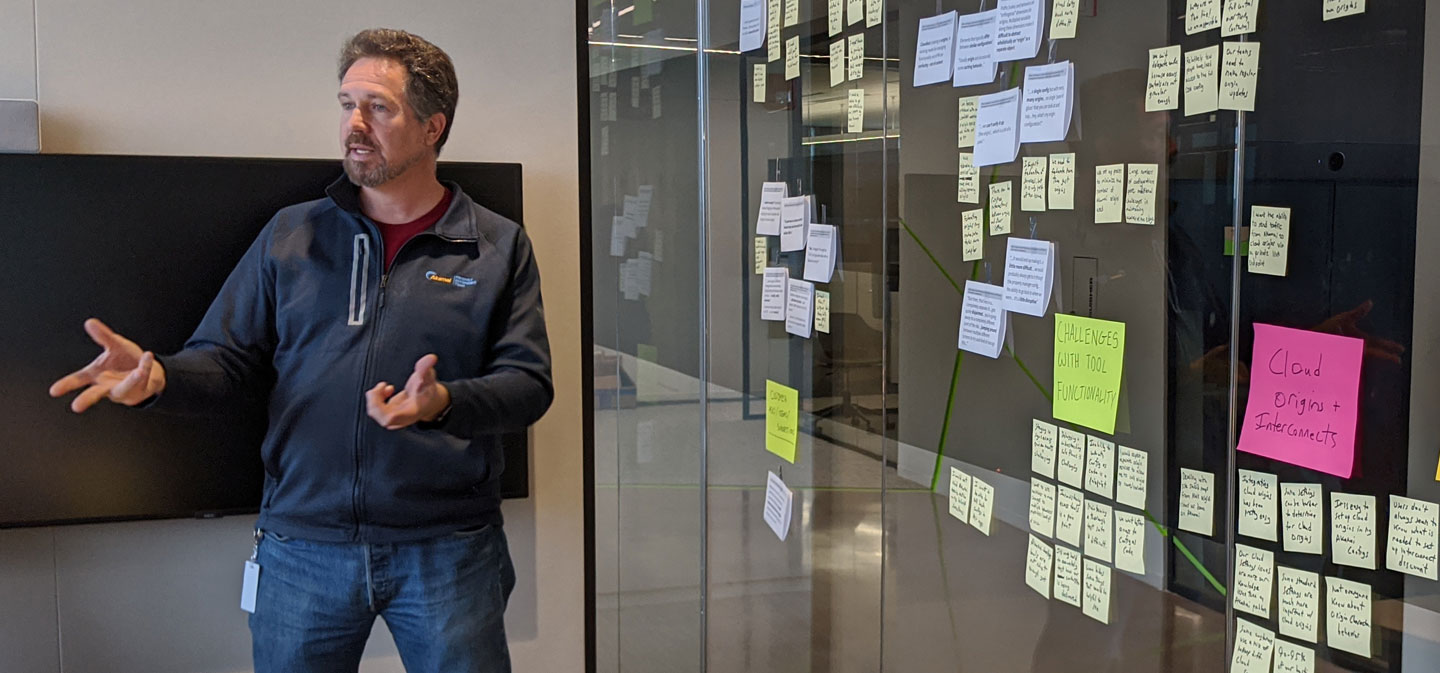 Matt leads a Cumulus affinity diagramming workshop